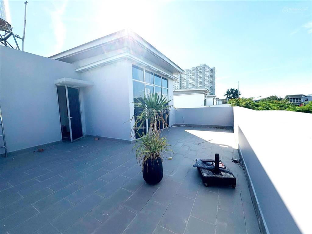 Bán biệt thự riviera cove, hai mặt tiền trước sau, dt 495m2 giá 55 tỷ thương lượng