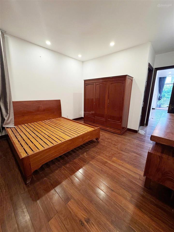 Bán biệt thự riviera cove, hai mặt tiền trước sau, dt 495m2 giá 55 tỷ thương lượng