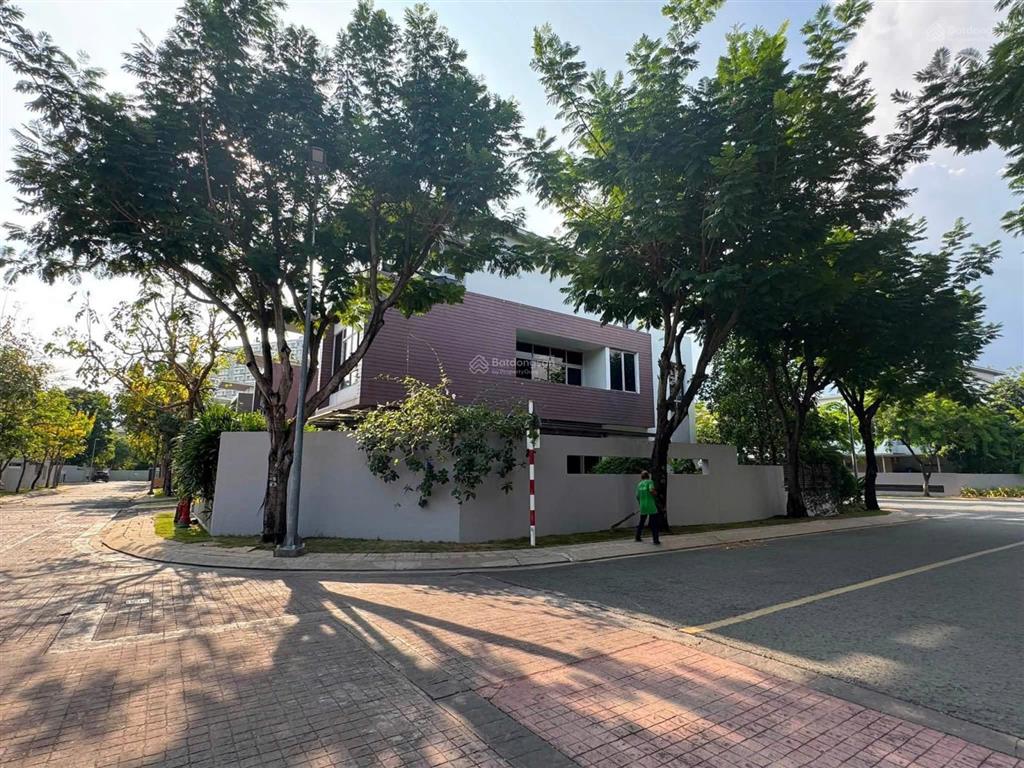 Bán biệt thự riviera cove, hai mặt tiền trước sau, dt 495m2 giá 55 tỷ thương lượng