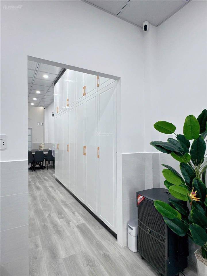 Bán nhà thoại ngọc hầu đường rộng thông thoáng 4x28.5m