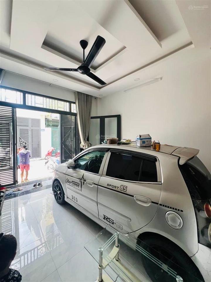 Bán nhà đường gò xoài hẻm rộng 8m xe hơi vào nhà