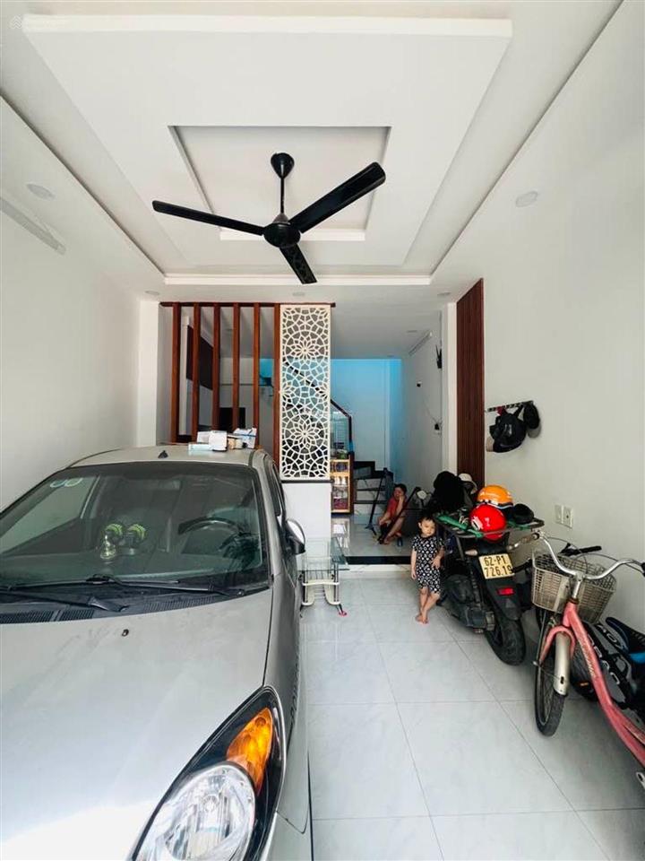 Bán nhà đường gò xoài hẻm rộng 8m xe hơi vào nhà