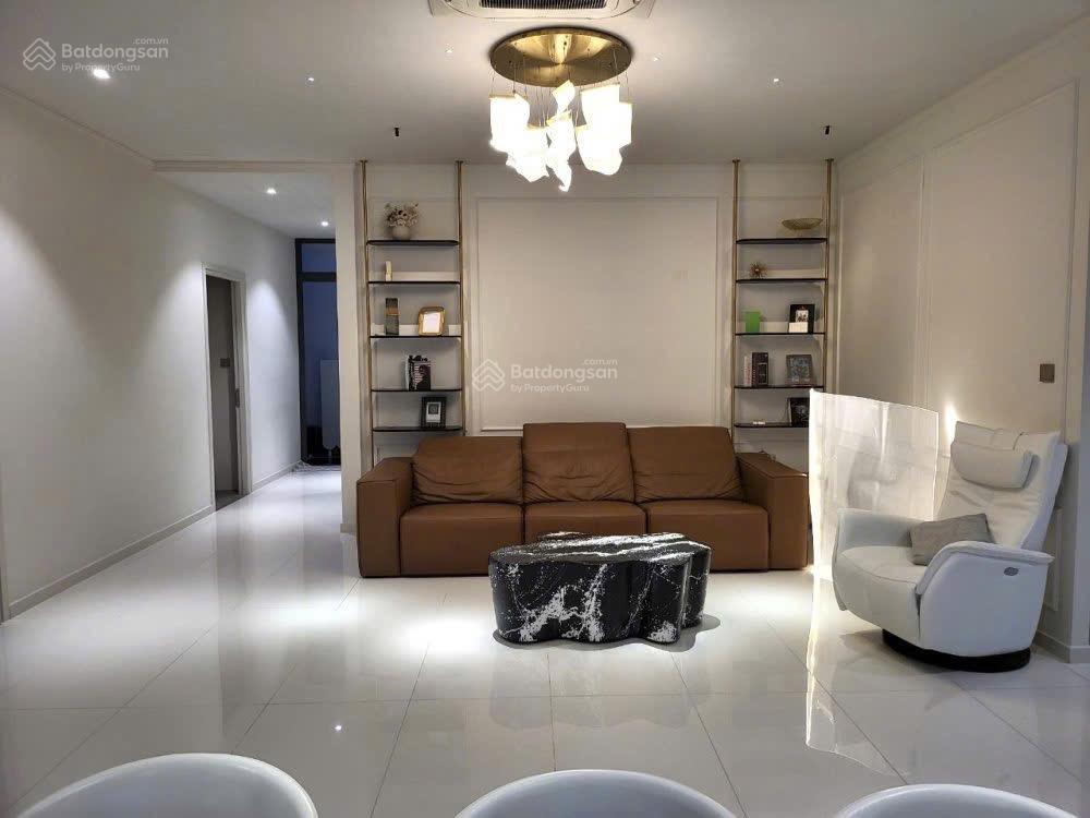 Siêu phẩm quận 1! bán đất tặng villa (18x20m) nở hậu 320m2  ctxd hầm 7 tầng