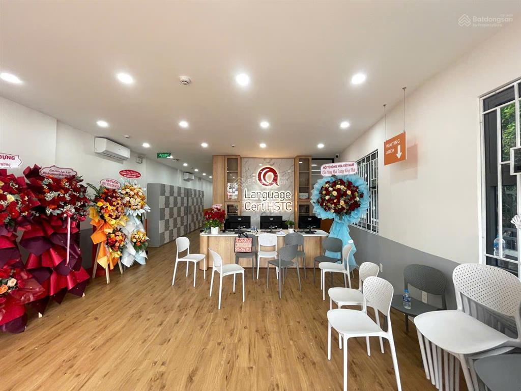 Đi định cư cần bán gấp~ mt điện biên phủ (235m2  chỉ 50 tỷ  dòng tiền 150triệu/tháng)