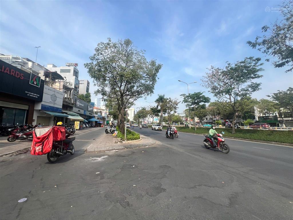 Đi định cư cần bán gấp~ mt điện biên phủ (235m2  chỉ 50 tỷ  dòng tiền 150triệu/tháng)