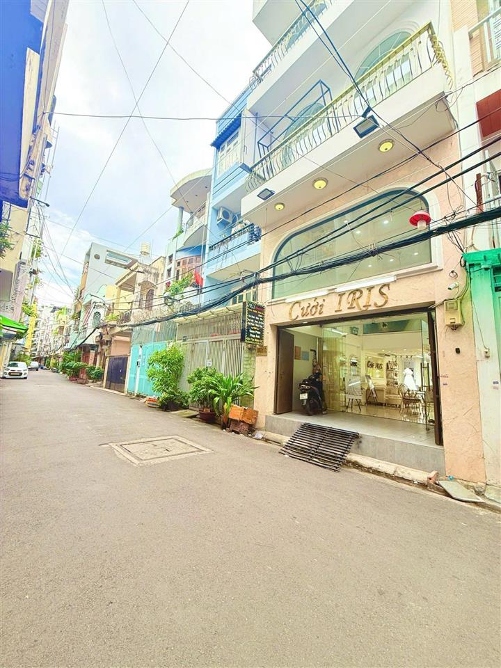 Nhà đẹp ở ngay hẻm xe tải (4.8m x 19m) 5 tầng st  trường sa q.pn