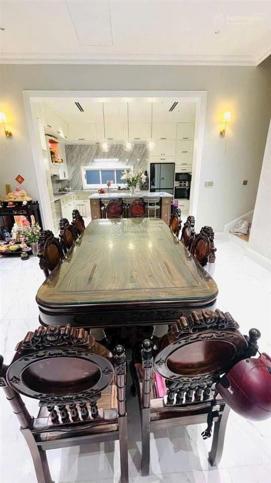 Hạ 16 tỷ!!! villa mặt tiền trục đường nguyên thủ quốc gia ở (8m x 20m) được xây cao