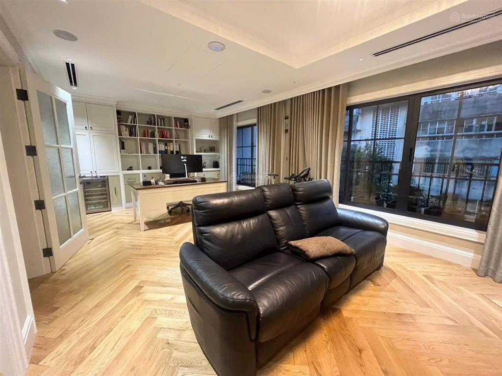 Hạ 16 tỷ!!! villa mặt tiền trục đường nguyên thủ quốc gia ở (8m x 20m) được xây cao