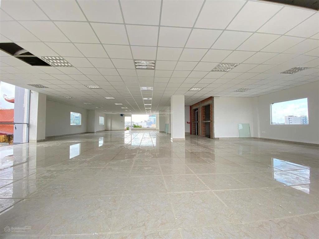 Độc tôn! dt 13,5 x 50m  2 hầm 12 tầng, mặt tiền phan đăng lưu, chỉ 180tỷ  hd thuê 800triệu