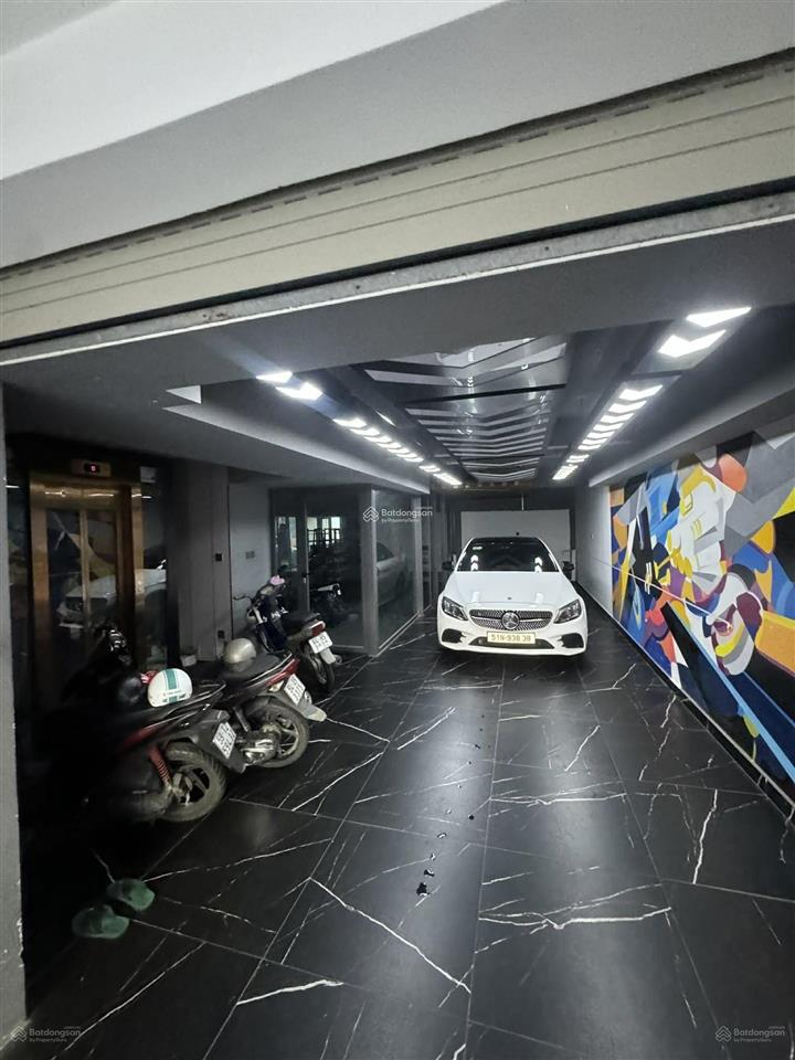 Hàng kín! toà nhà mt điện biên phủ (7x20) có penthouse rooftop, hầm 8 tầng chỉ 65 tỷ