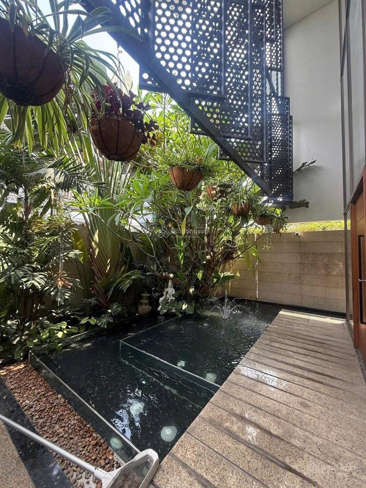 Mặt tiền khu nguyễn văn trỗi gần sân bay (17.3mx25m) 402m²  sẵn nhà 2 tầng  căn góc