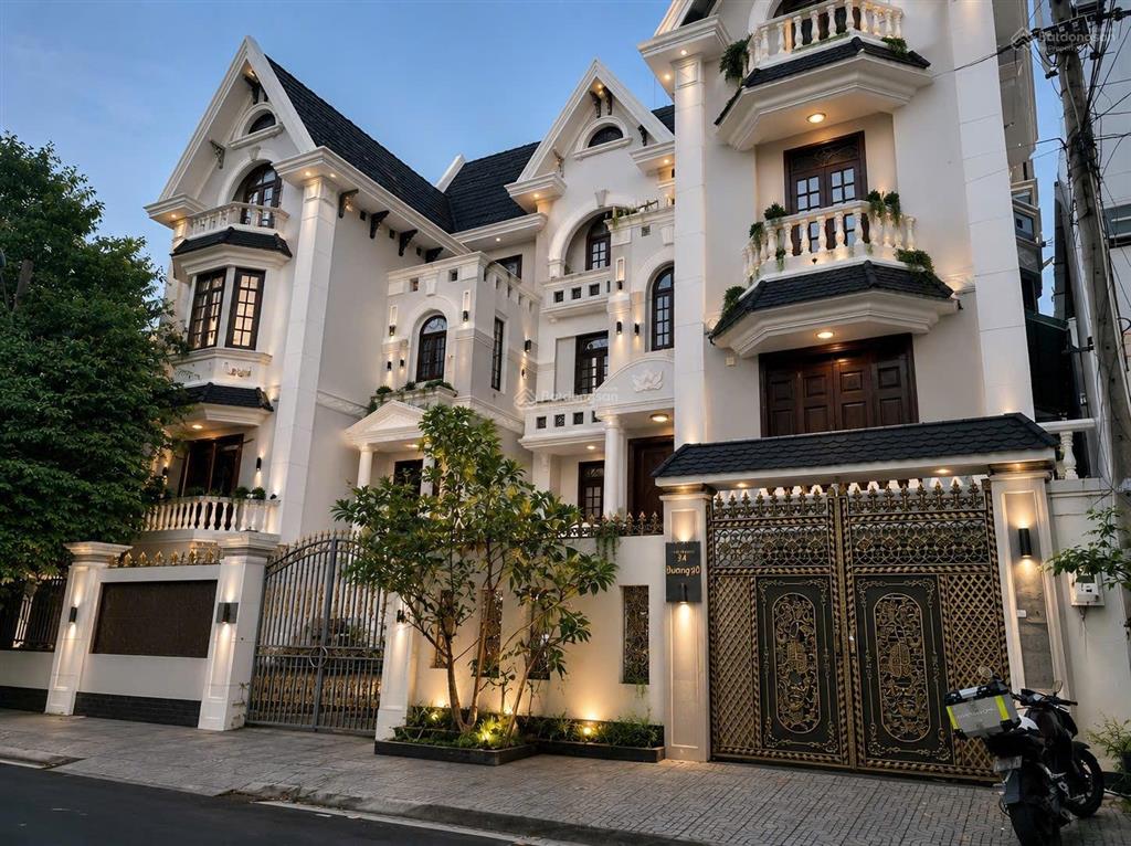 Giá đầu tư! (20m x 18m) villa hầm 3 lầu, gần sông chỉ 85 tỷ  (366m2)