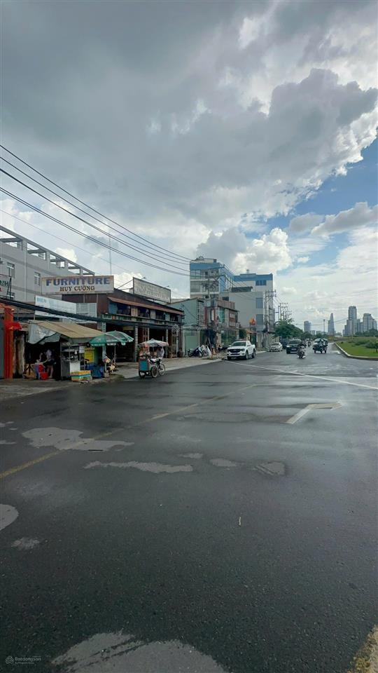 Giá hời!! mt lương định của  chỉ 365tr/m2, được xây cao hầm 8 tầng