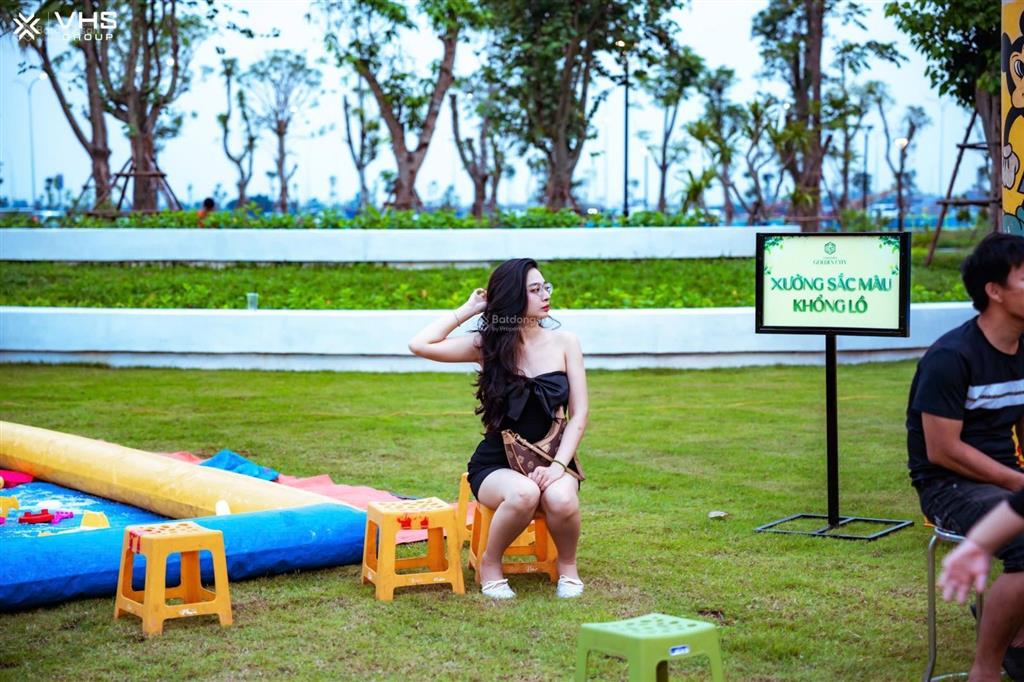 Thực tế là ở vinhomes dương kinh đang có 2 căn shophouse cực đẹp 7075m2 giá có hơn 5 tỉ
đường 28m