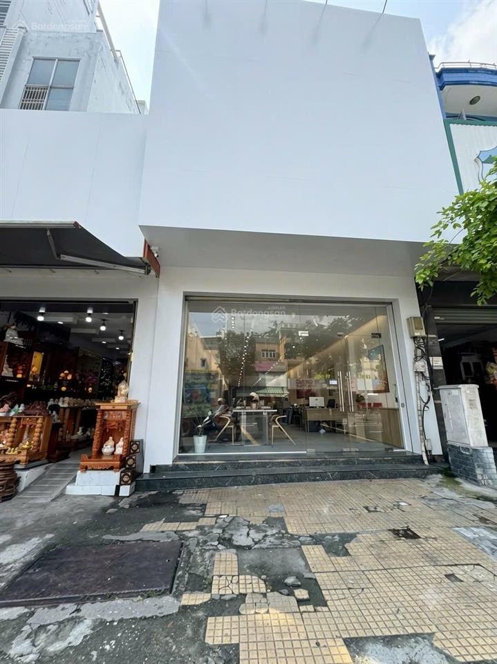 Bán nhà 2 mặt tiền cộng hoà,quận tân bình gần etown, khu k300 (dt 5.5x38m) tiện kinh doanh.