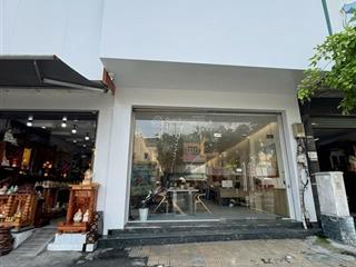 Bán nhà 2 mặt tiền cộng hoà,quận tân bình gần etown, khu k300 (dt 5.5x38m) tiện kinh doanh.