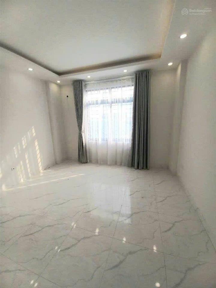 Sở hữu ngay nhà đẹp 5 tầng giáp khu đô thị xa la