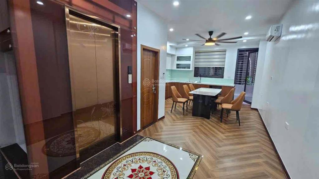 Siêu phẩm văn phú 5 tầng thang máy sân vườn trước sau