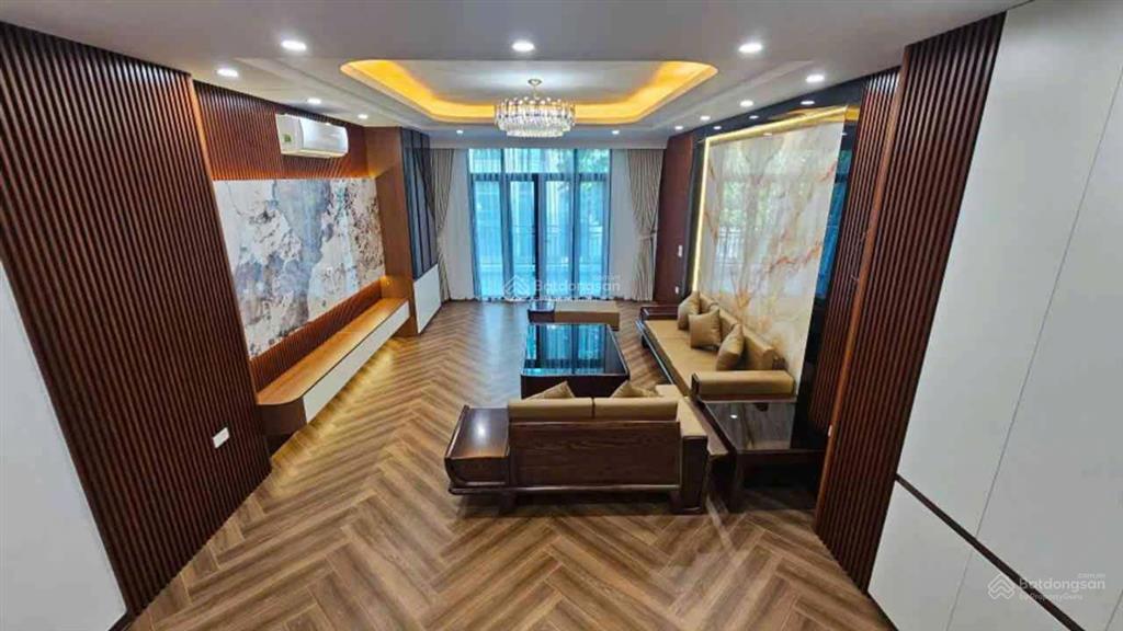 Siêu phẩm văn phú 5 tầng thang máy sân vườn trước sau