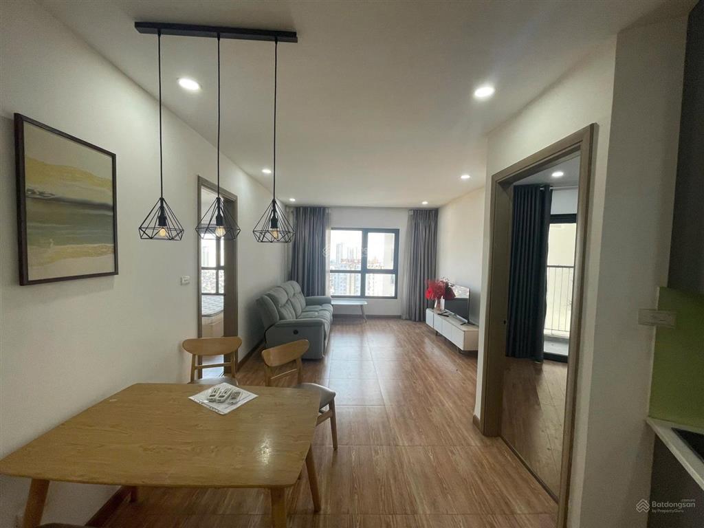 Chính chủ bán căn hộ samsora 3 ngủ  81m2 trục 23. giá 5,8 tỷ