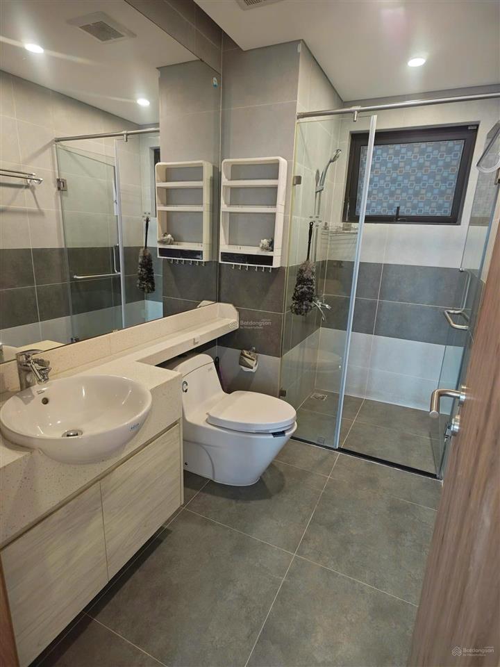 Bán căn 3pn tầng trung skyoasis, dt 83m2 giá 5,850 tỷ bao phí sang sổ đỏ.