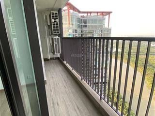 Bán ch tòa the landmark 93m2 3pn2vs, hướng đông nam, view hồ thiên nga, có khoáng nóng