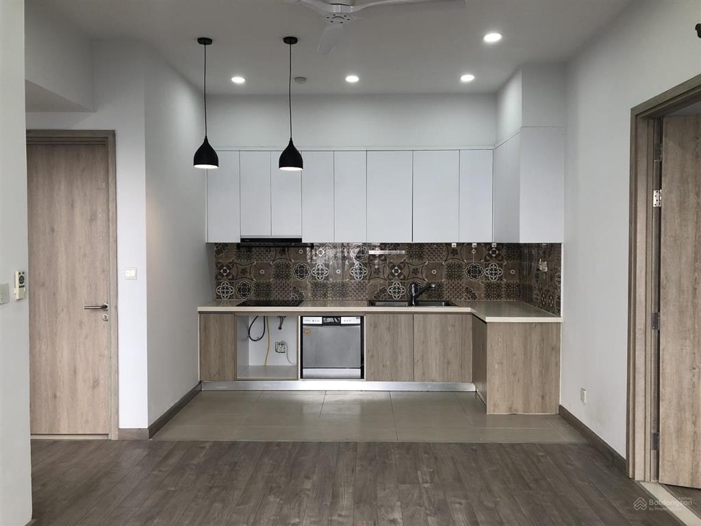 Bán nhanh căn 3pn/105m2 ban công đông nam, view hồ giá 7,8 tỷ bao phí.