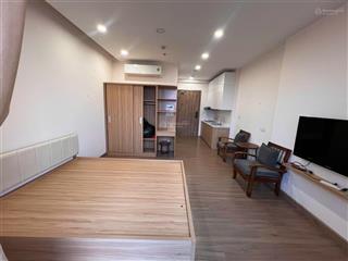 Chào bán studio skyoasis ecopark giá 2,45 tỷ bao phí sang sổ.  0328 920 *** nhé ạ