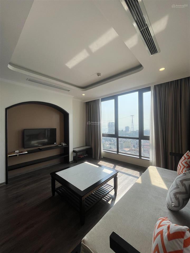 Cắt lỗ đậm sâu giá chỉ 2tỷ1 căn góc 1 phòng ngủ view biển căn chung cư đồi đức dương