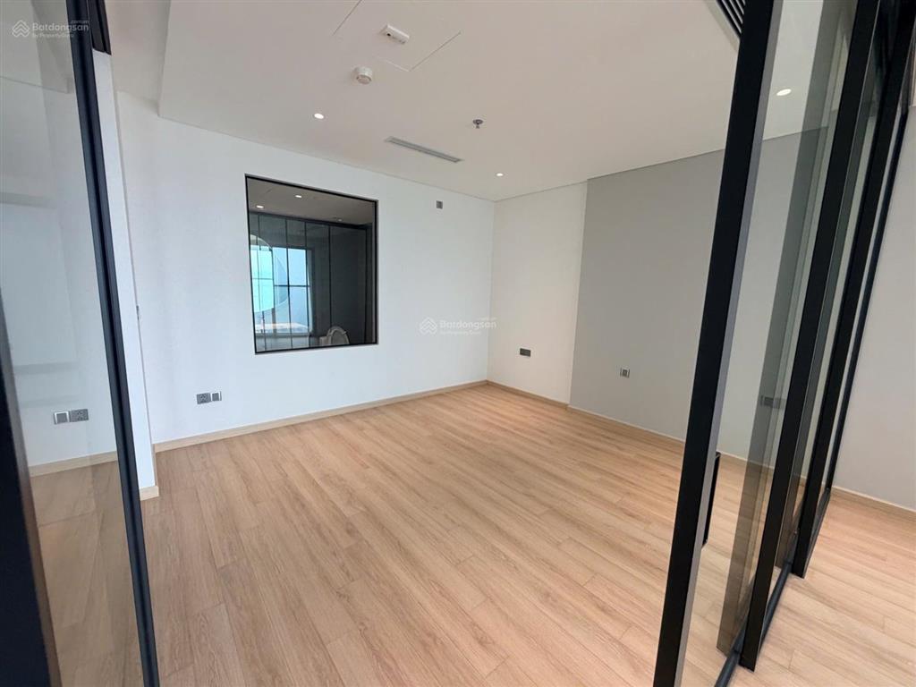 Cắt lỗ 400tr căn hộ chung cư view biển, view pháo hoa cần bán gấp.