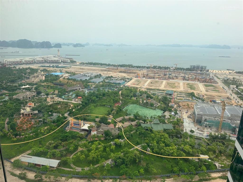 Cắt lỗ 400tr căn hộ chung cư view biển, view pháo hoa cần bán gấp.