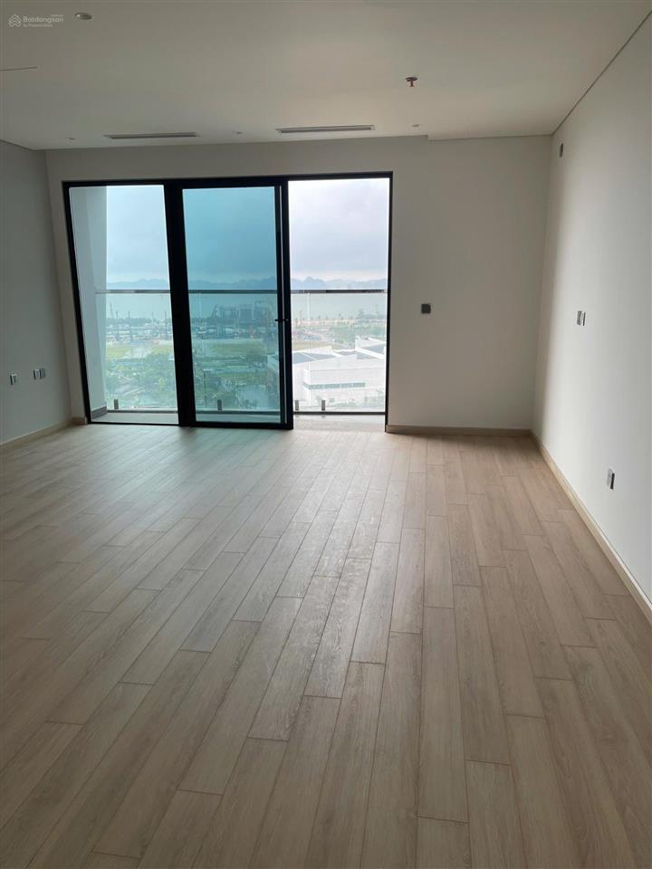 Giá sốc 1,38 tỷ 380 tr căn hộ 44m2 view đà lạt giá hời hạ long cách biển 500m.