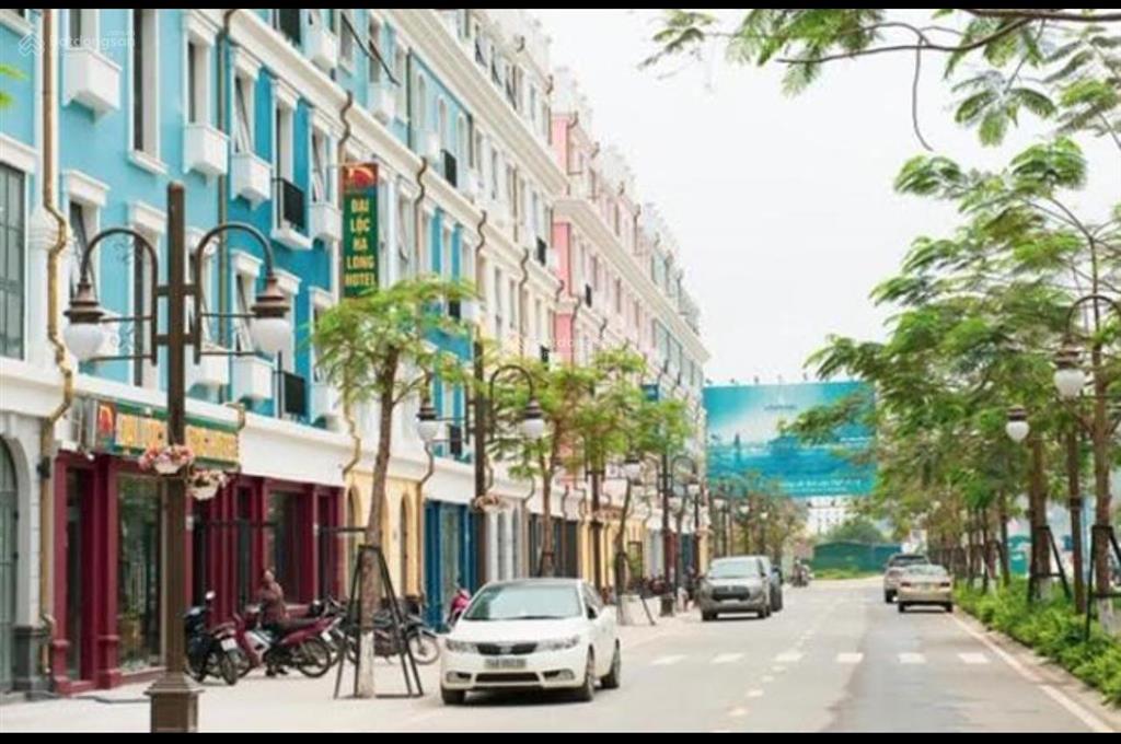 Giá 12 tỷ 800, sẵn sổ đỏ, liền kề trung tâm du lịch bãi cháy, kinh doanh khách sạn rất tốt.