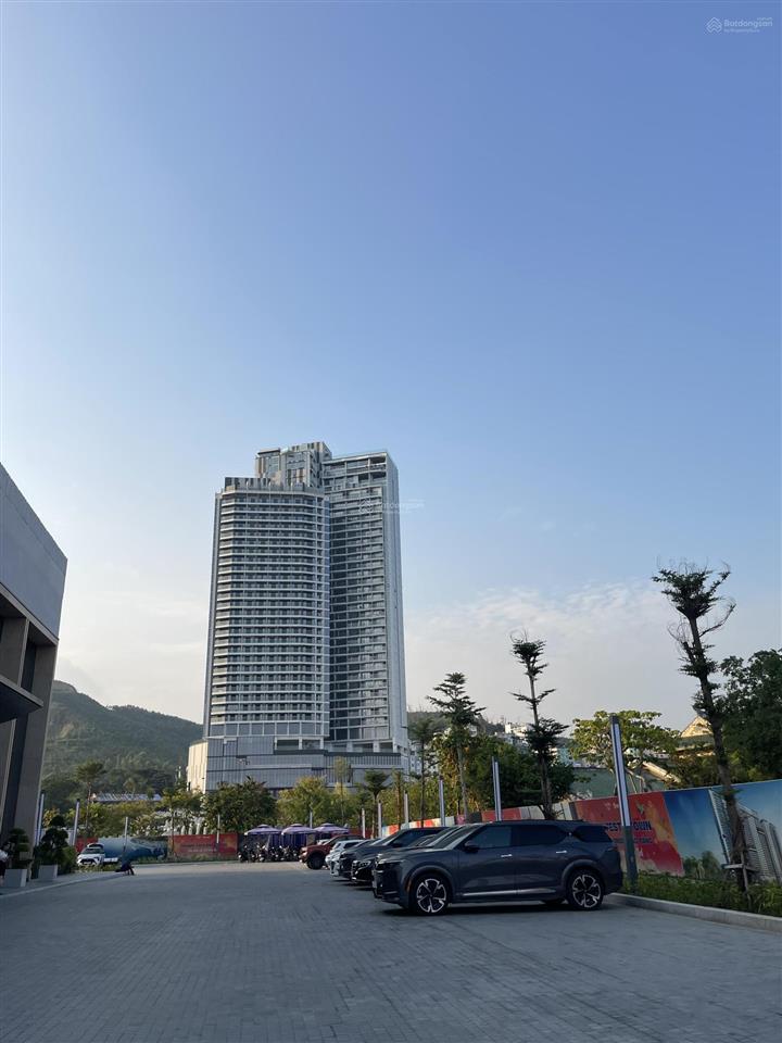 Tặng 200tr căn hộ view biển 44m2 trung tâm du lịch bãi cháy, nhận nhà kinh doanh luôn.
