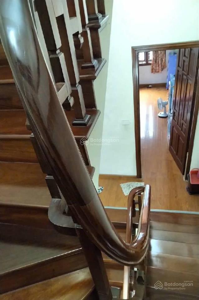 Hiếm nhà đẹp phố lụa vạn phúc hà đông 40m 4 tầng mặt tiền 5.2m gần ô tô