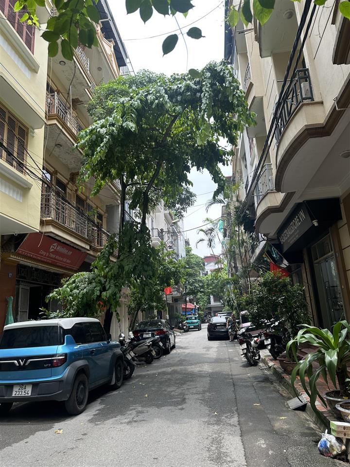 Giá tốt] lô góc đống đa  ô tô vào nhà  nhà mới thang máy  nhỉnh 14 tỷ.