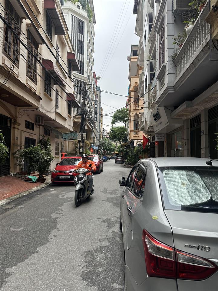Phân lô tây sơn, đống đa  ô tô tránh   vỉa hè kinh doanh  cạnh đại học thuỷ lợi, công đoàn