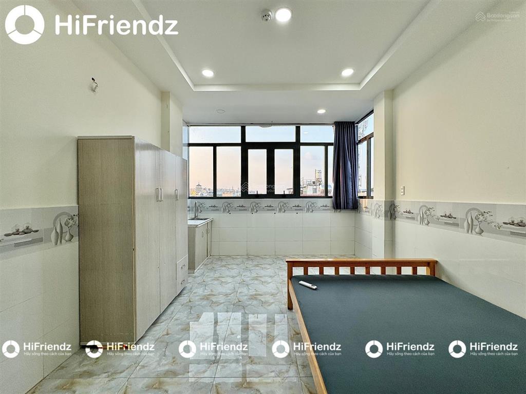 Studio cửa sổ trời gần emart phan huy ích