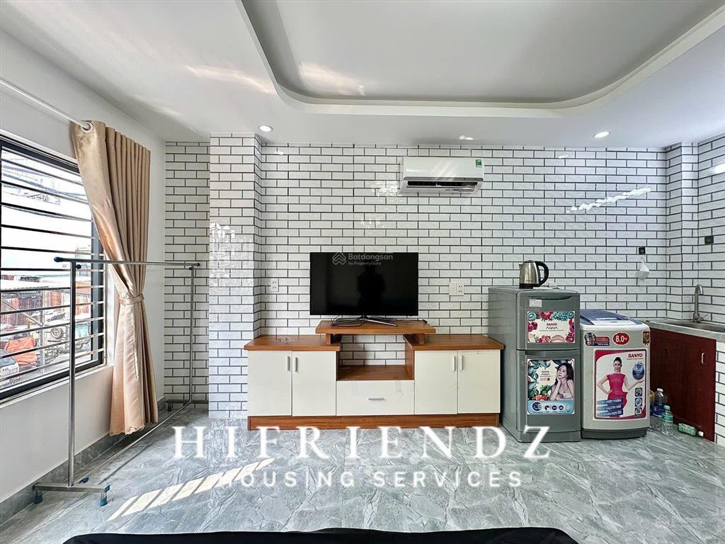Cho thuê phòng cửa sổ full nội thất máy giặt riêng gần chợ thạch đà