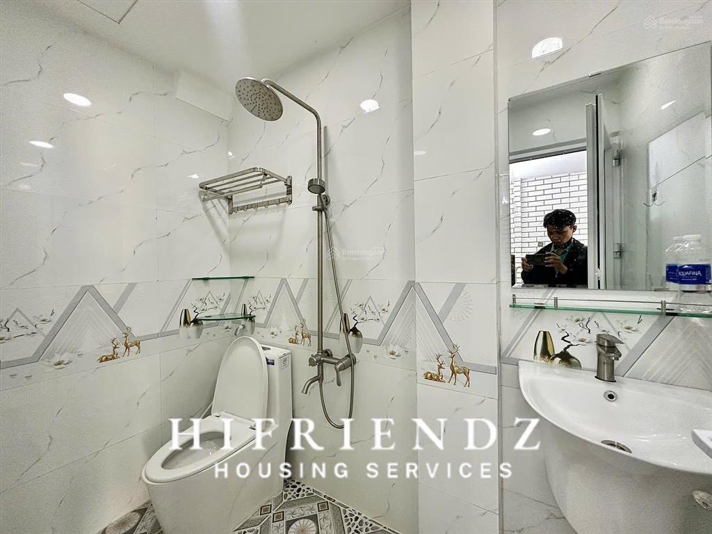 Cho thuê phòng cửa sổ full nội thất máy giặt riêng gần chợ thạch đà