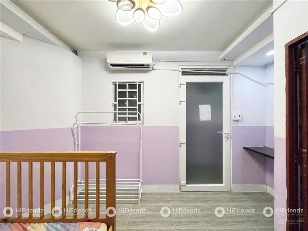Studio đi bộ qua đại học văn lang cs3