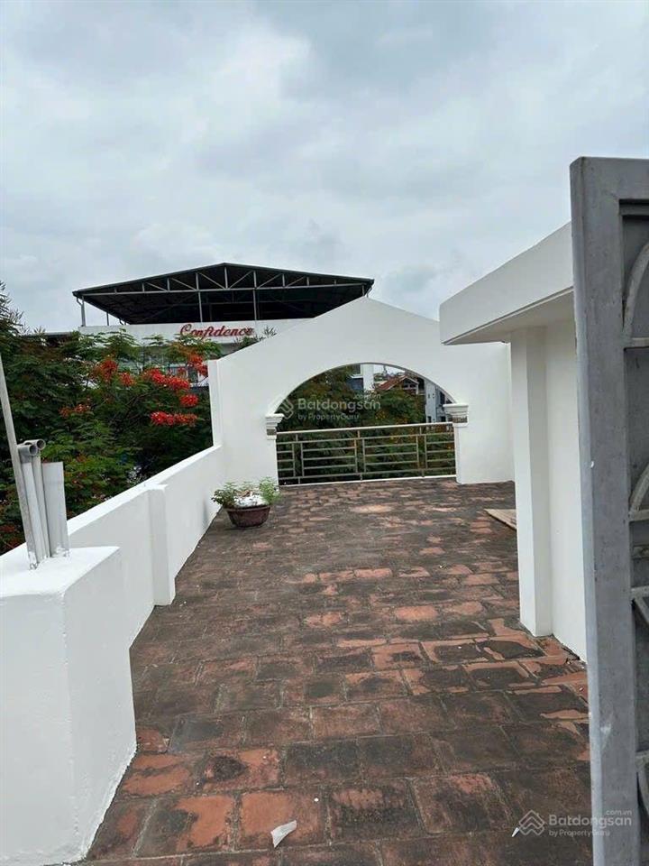 Liền kề kđt văn quán hà đông  lô góc  kinh doanh  ngay gần hồ văn quán. dt 112m2 5 tầng