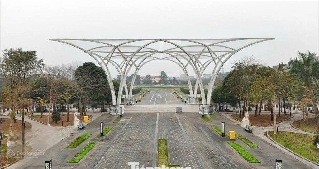 Sở hữu biệt thự có 102 căn góc giá đầu tư .225m2, vị trí kunh doanh, cạnh công viên