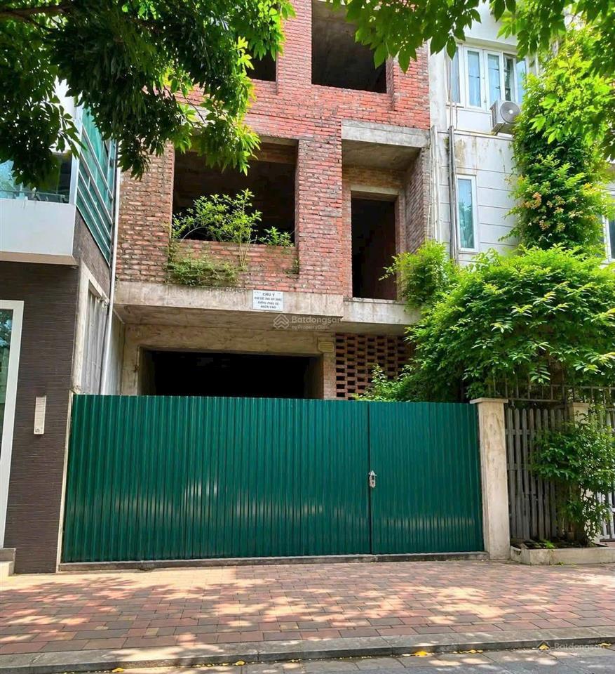 Kđt văn khê  liền kề thô  vị trí kinh doanh  hạ tầng đồng bộ  giá tốt. diện tích 83m2. mt 5m