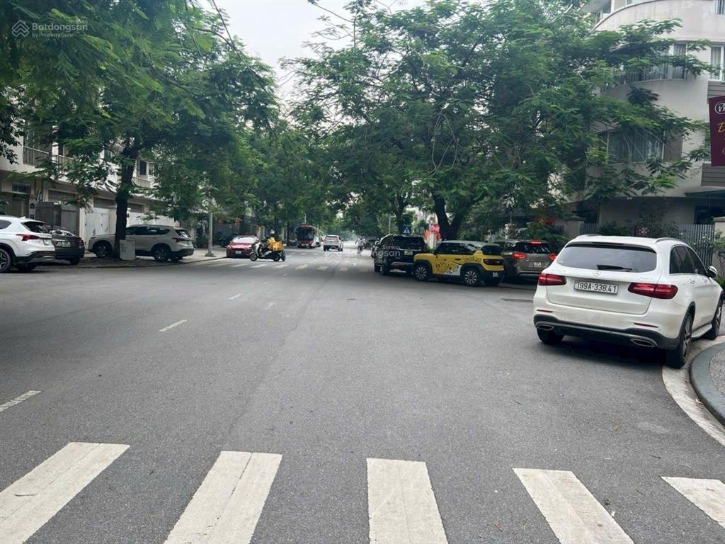 Kđt an hưng  lô góc  thang máy ô tô tránh vỉa hè rộng kinh doanh tốt