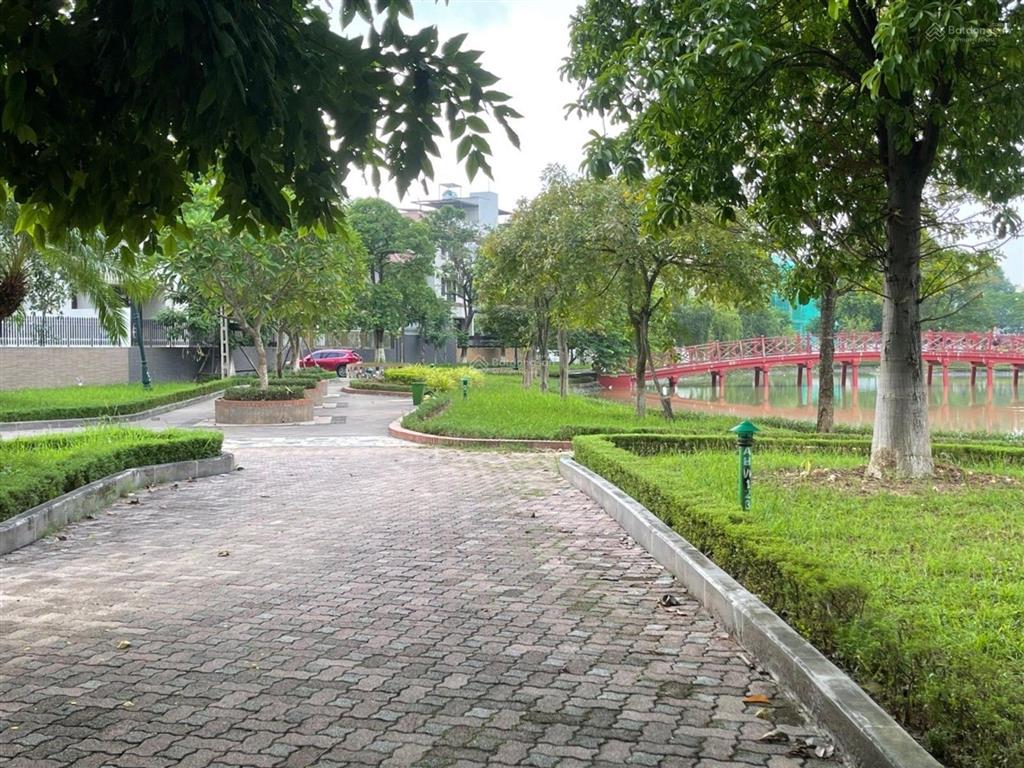 Lk kđtanhưng  82m mt5m chỉ 1xty.
nhà hoàn thiện, ngay sát hồ điều hòa, ko lỗi