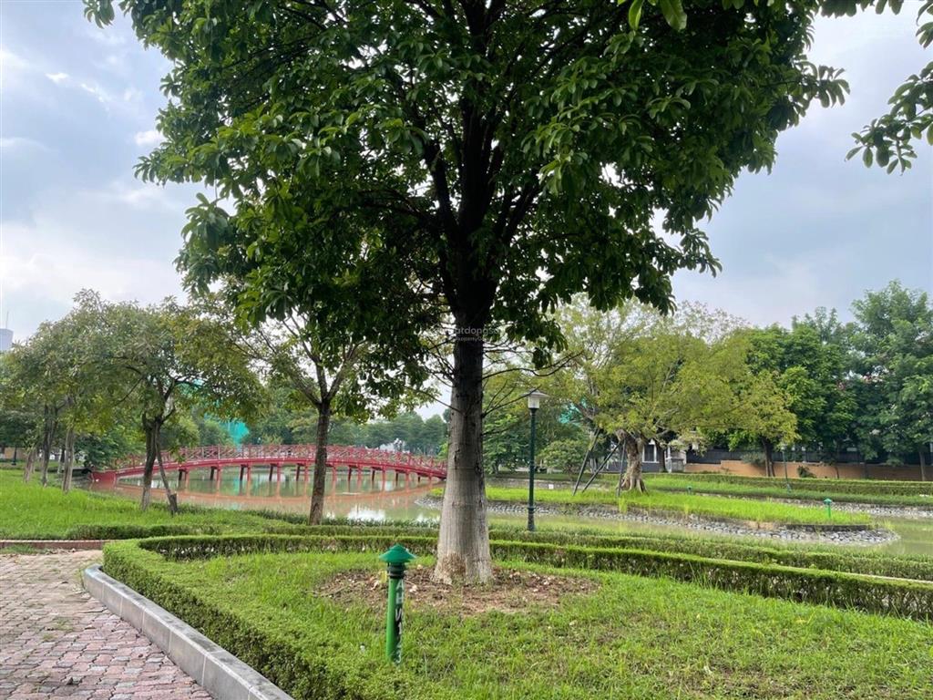 Lk kđtanhưng  82m mt5m chỉ 1xty.
nhà hoàn thiện, ngay sát hồ điều hòa, ko lỗi