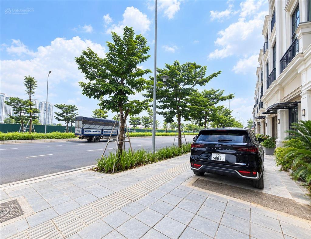 120m2. louis đại mỗ  mặt phố lê quang đạo  đường 40m  nhà hoàn thiện thang máy  chuẩn pháp lý.