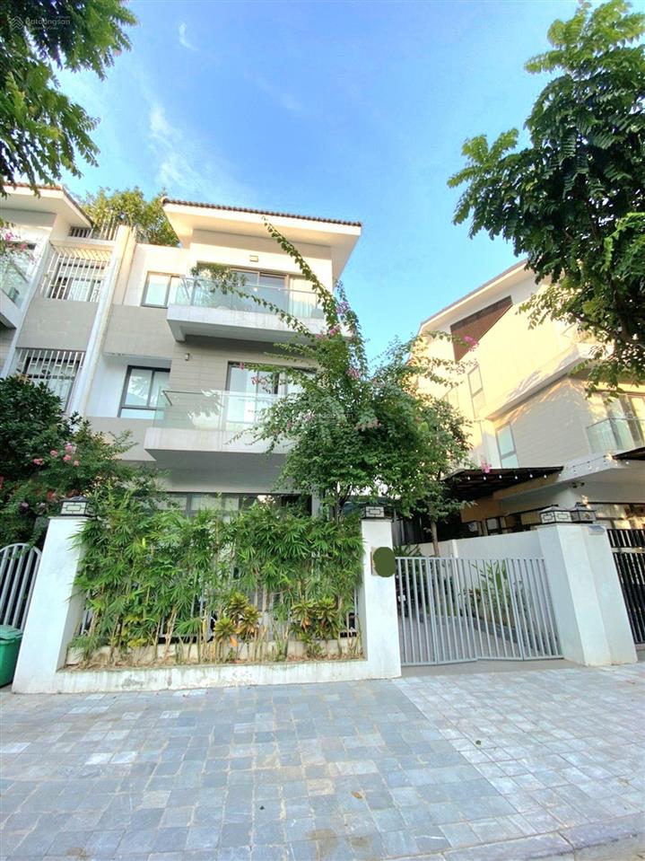 Dương nội  chủ cần bán biệt thự 4 tầng, thiết kế hiện đại, 3 thoáng vĩnh viễn, nội thất xịn. 200m2