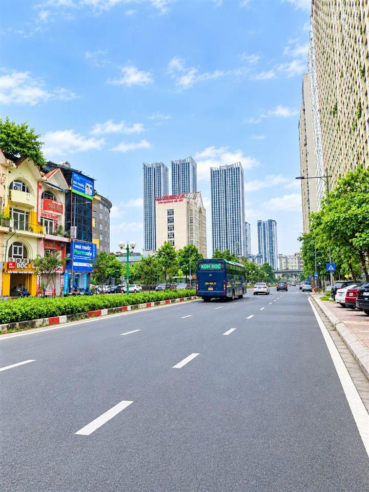 Mỗ lao hà đông, phân lô, ô tô, xây tòa vp, chuẩn pháp lý.
mảnh đất, dt 50m2 mt 5m